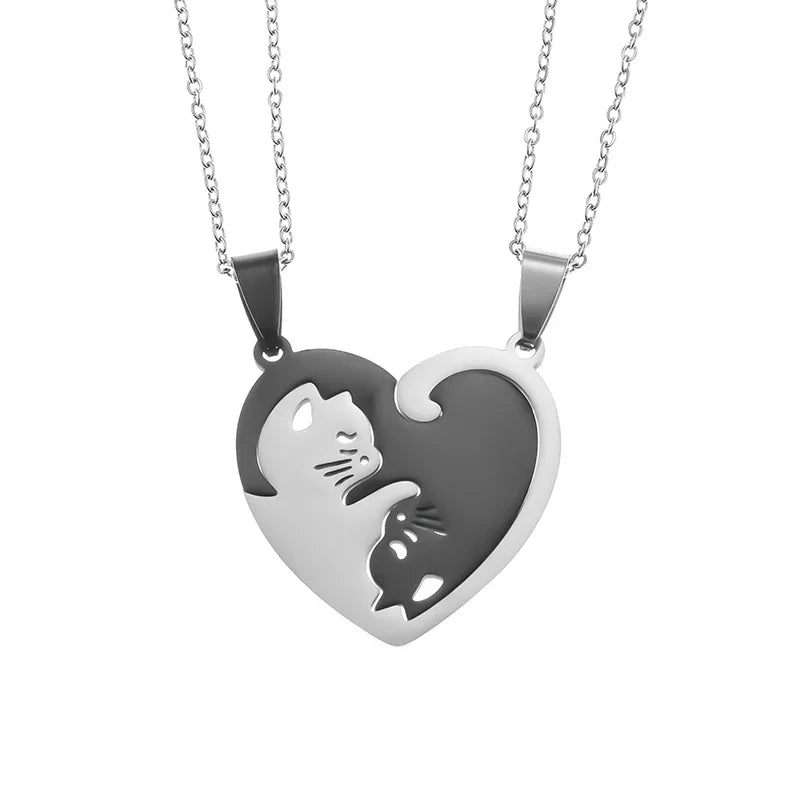 Hugging Cat Couple Necklace