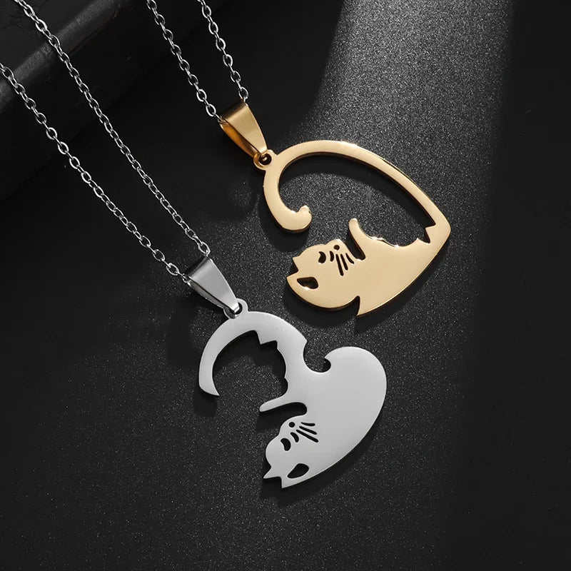 Hugging Cat Couple Necklace