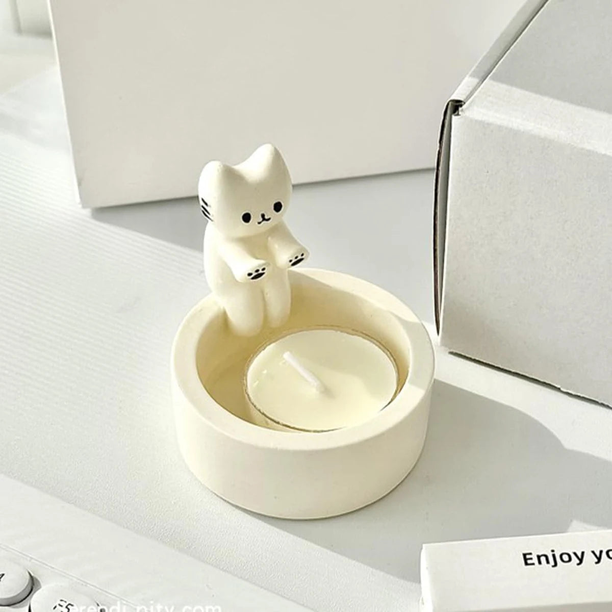 Mini Cat Aromatherapy Candlestick
