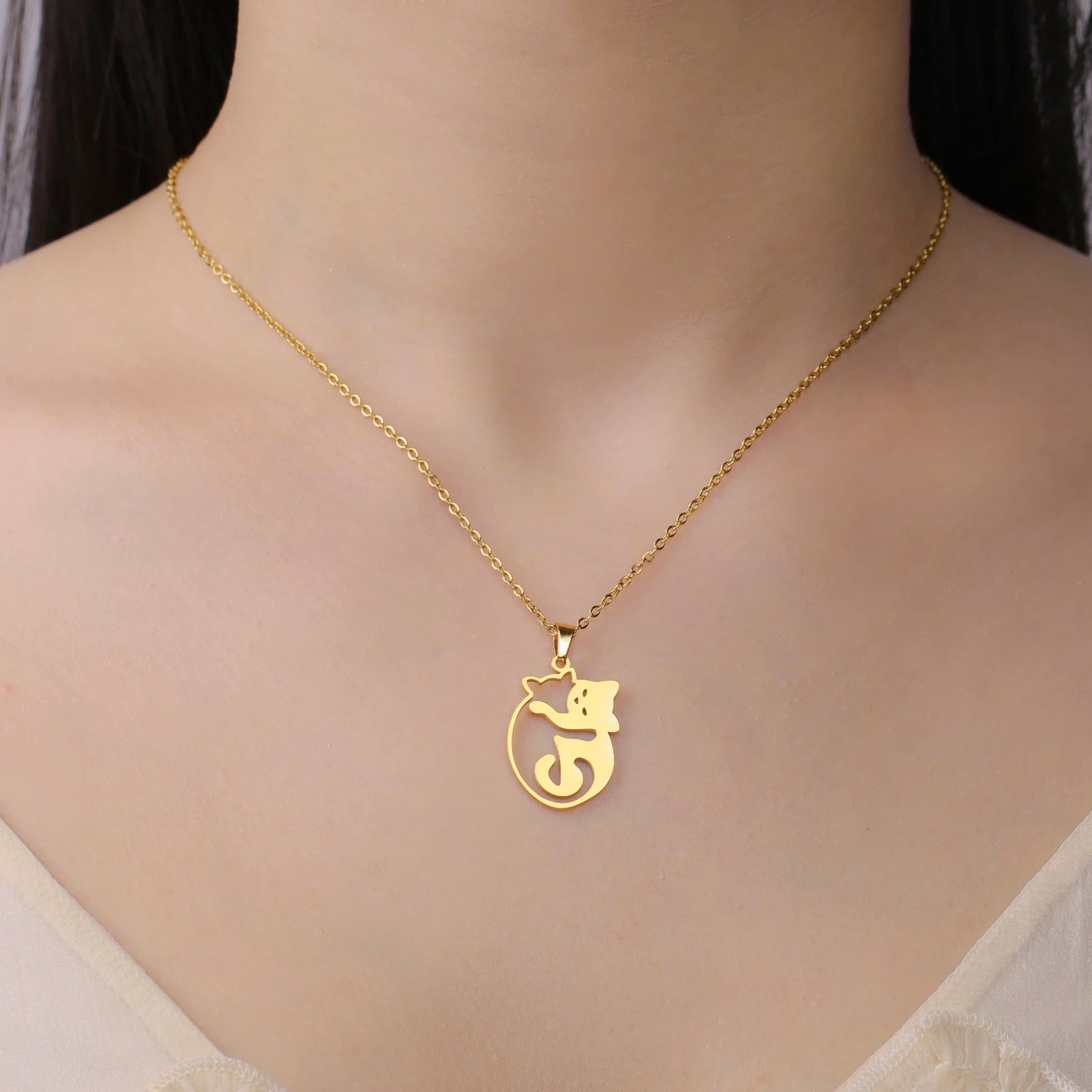 Cute Hugging Cats Necklace